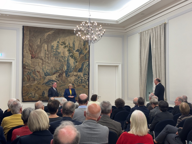 Foto: Prof. James D. Bindenagel bei der MAC Club Veranstaltung