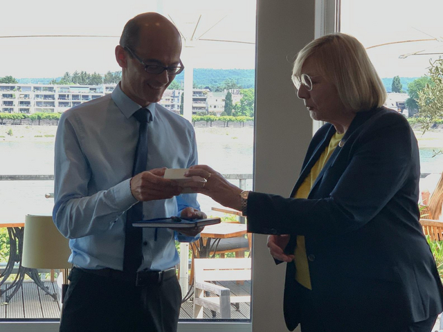Foto: Landry Charrier und Gisela Manderla. MAC-Bonn Juni 2022